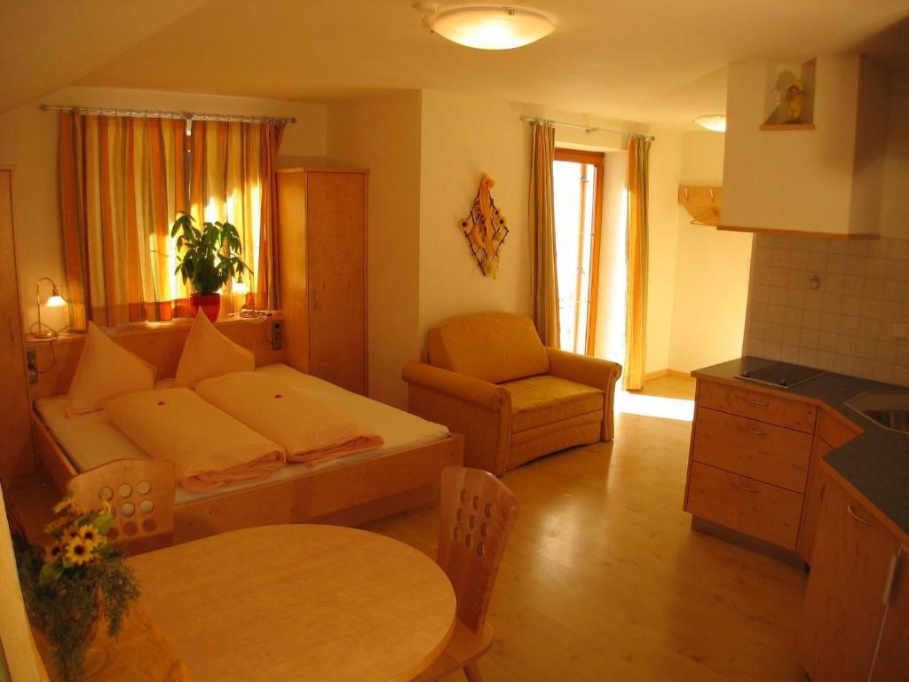 Appartement Sunnleitn Сан Валентино ала Мута Стая снимка